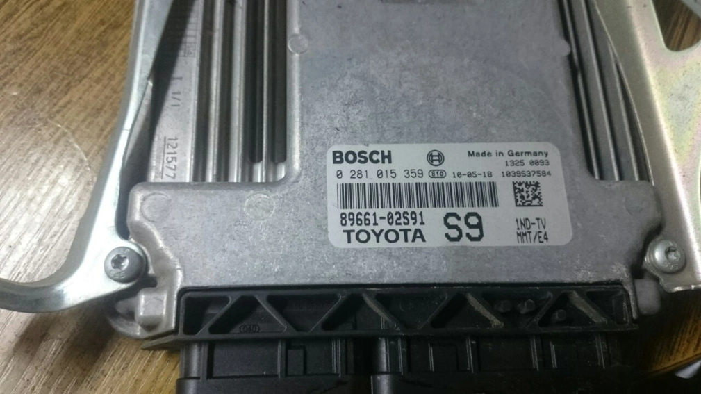 0281015359 89661-02591 1037506305 EDC17CP07 Toyota Auris 1.4D boot FULL.rar